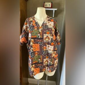Scrub Top Thanksgiving Women L Turkey Dog Cat Pilgrims Short Sleeve 2 Pockets